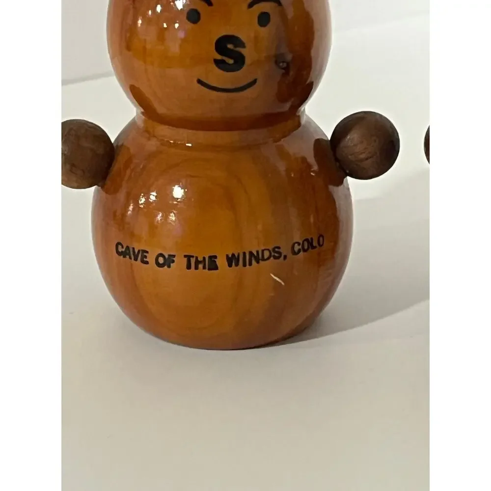 Vintage Wood Bear Salt Pepper Shakers Cave of the Winds Colorado Souvenir‎ Set